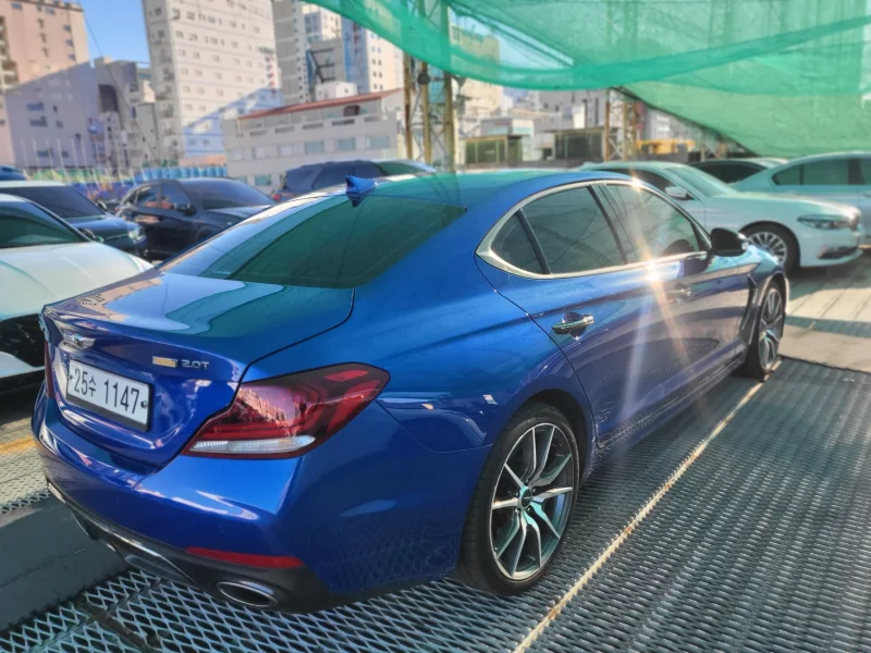 Genesis G70