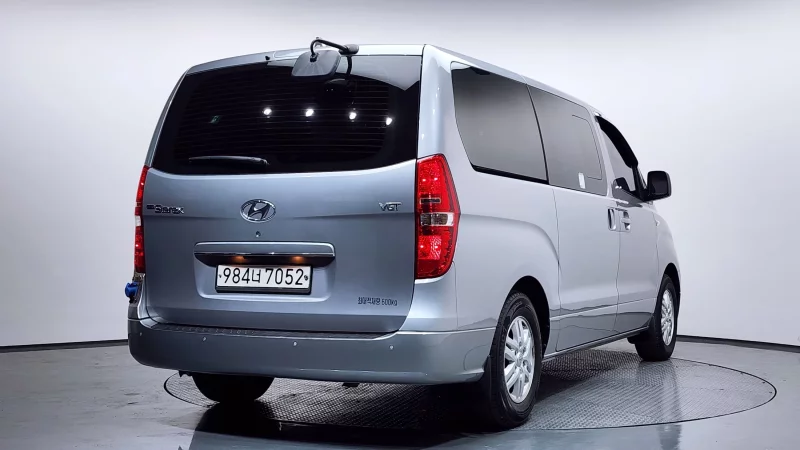 Hyundai Grand Starex