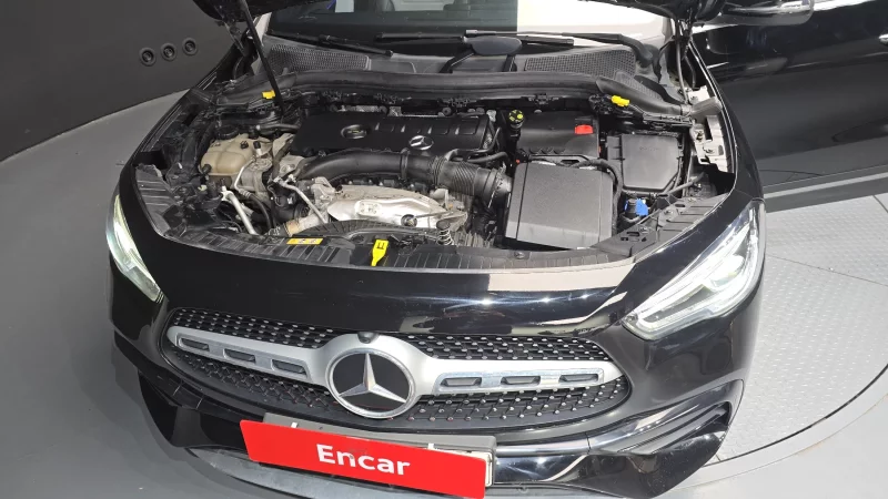 Mercedes-Benz GLA-Class