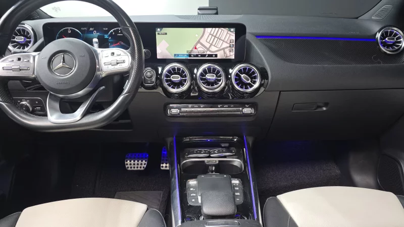 Mercedes-Benz GLA-Class