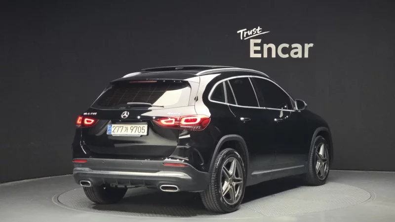 Mercedes-Benz GLA-Class