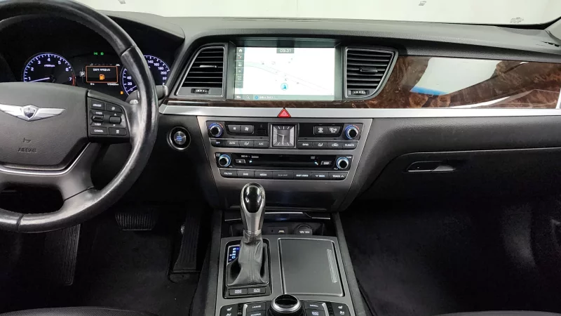 Hyundai Genesis