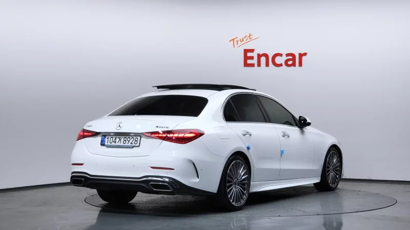 Mercedes-Benz C-Class