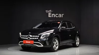 Mercedes-Benz GLA-Class