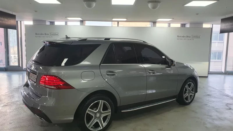 Mercedes-Benz GLE-Class