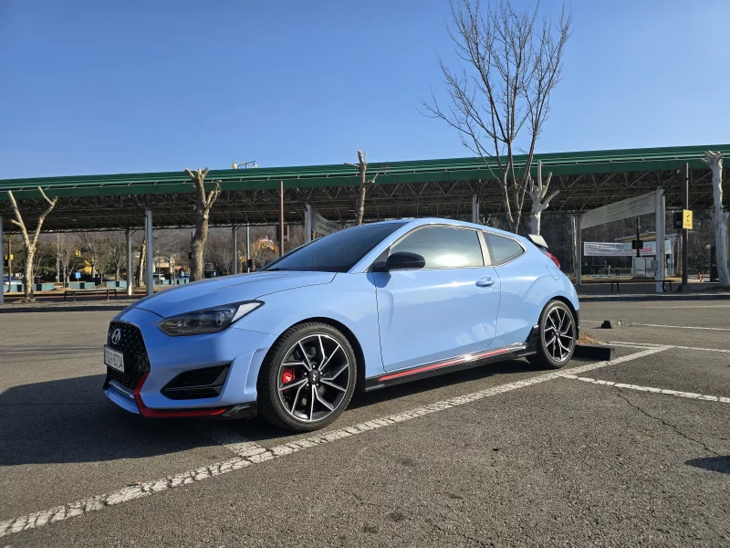 Hyundai Veloster