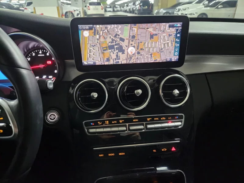 Mercedes-Benz C-Class