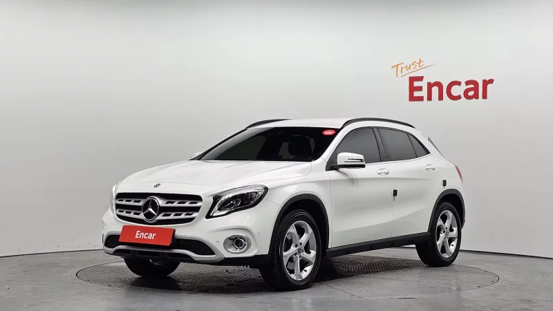Mercedes-Benz GLA-Class