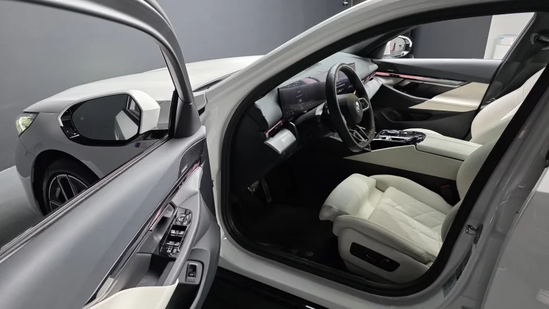 BMW 5-Series