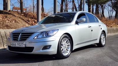 Hyundai Genesis