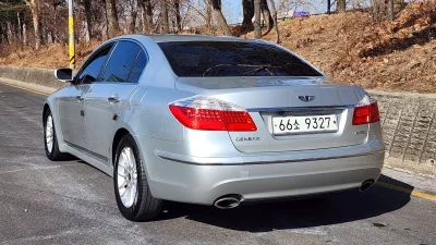 Hyundai Genesis