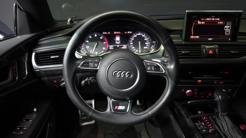 Audi S7