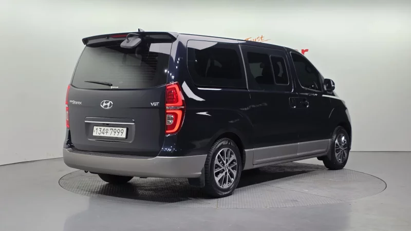 Hyundai Starex