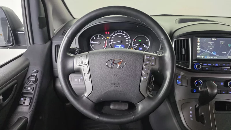 Hyundai Grand Starex