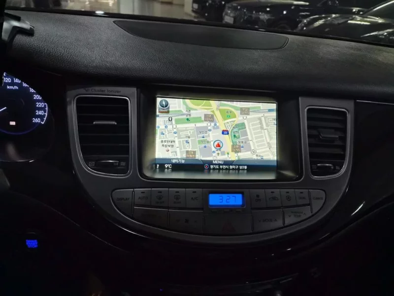 Hyundai Genesis