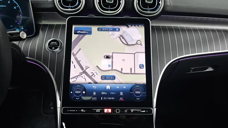 Mercedes-Benz C-Class