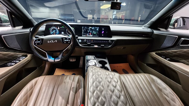 Kia K8