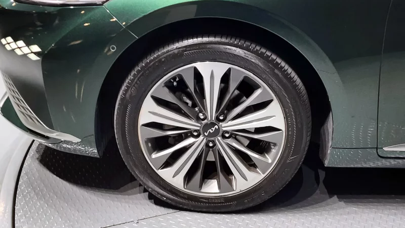 Kia K8