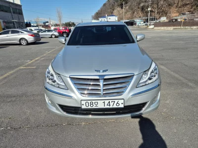 Hyundai Genesis