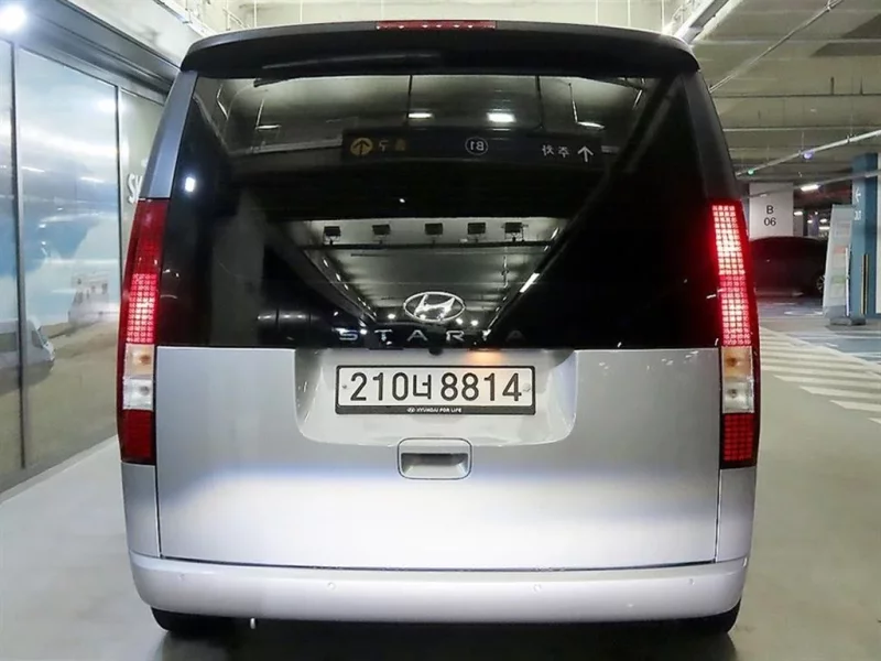 Hyundai Staria