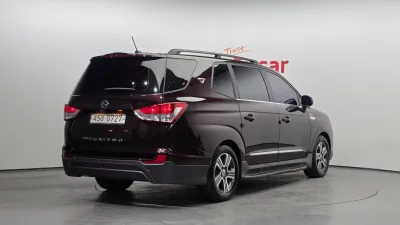 SsangYong Korando Turismo