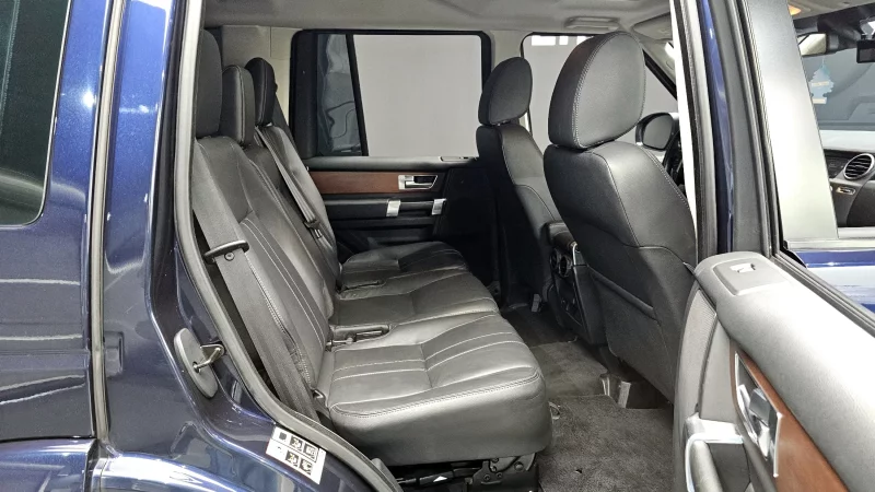 Land Rover DISCOVERY