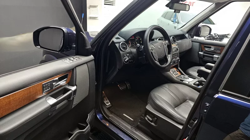 Land Rover DISCOVERY