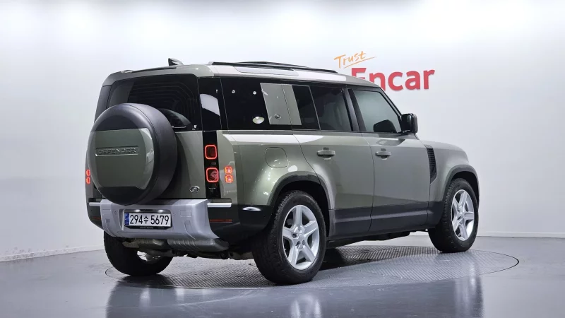 Land Rover DEFENDER