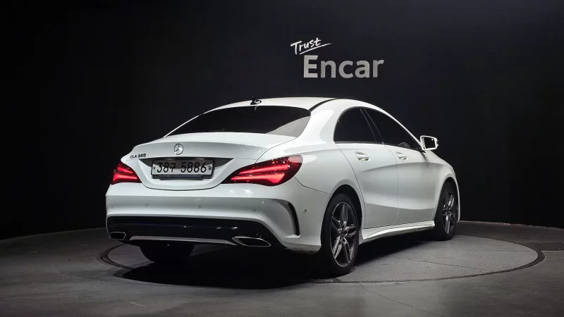 Mercedes-Benz CLA-Class