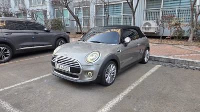 MINI Cooper Convertible
