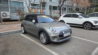 MINI Cooper Convertible
