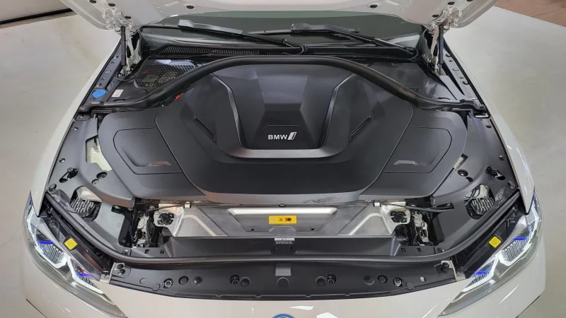 BMW i4