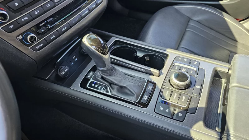 Hyundai Genesis