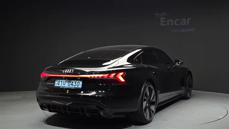 Audi E-TRON GT