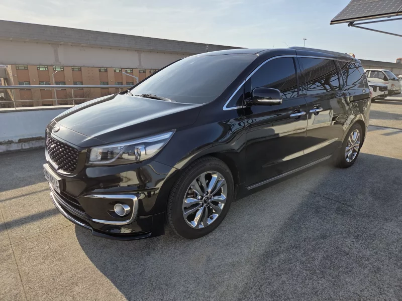 Kia Carnival
