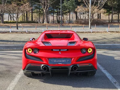 Ferrari F8