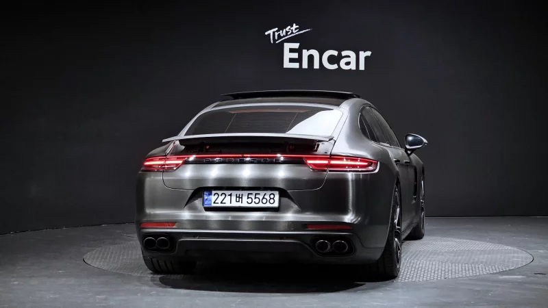Porsche PANAMERA
