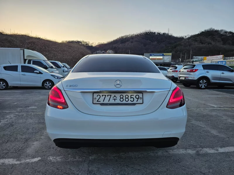 Mercedes-Benz C-Class