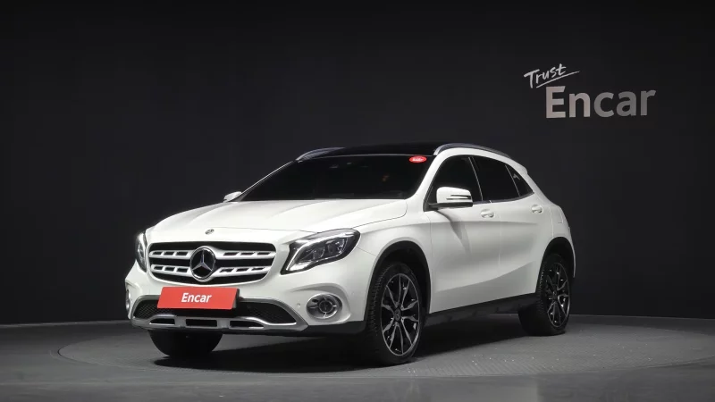 Mercedes-Benz GLA-Class