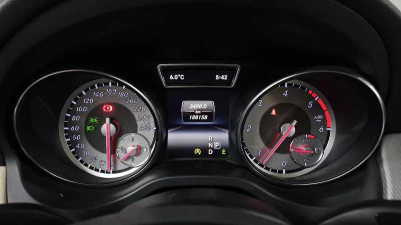 Mercedes-Benz GLA-Class