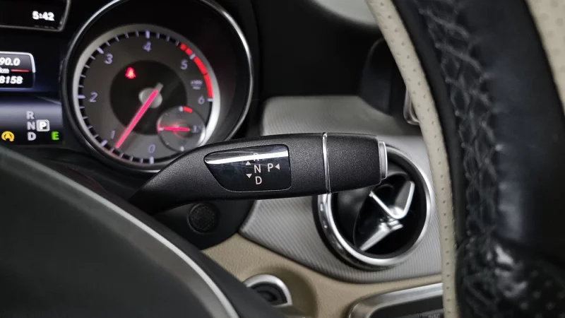 Mercedes-Benz GLA-Class