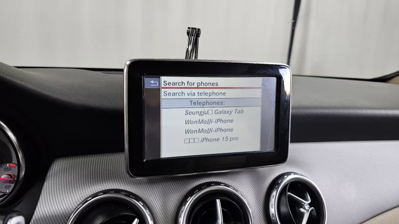 Mercedes-Benz GLA-Class