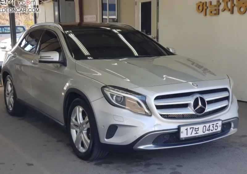 Mercedes-Benz GLA-Class