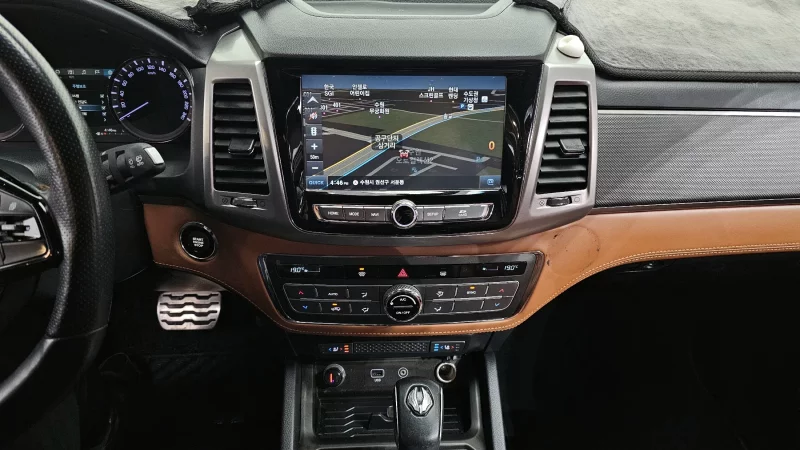 SsangYong Rexton Sports Khan