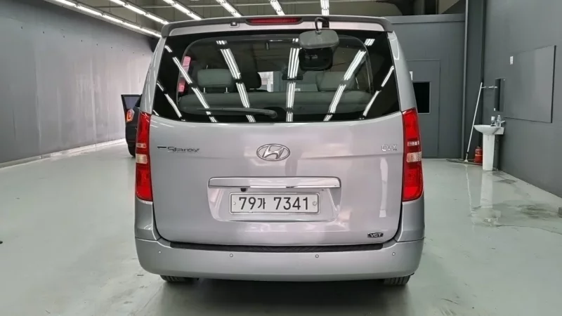 Hyundai Starex