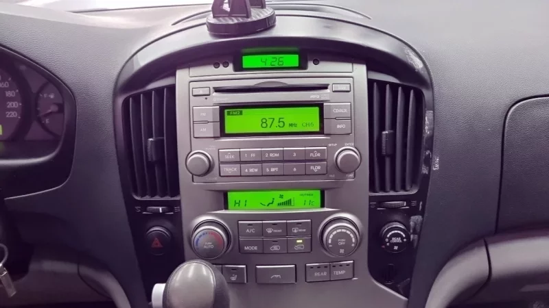Hyundai Starex