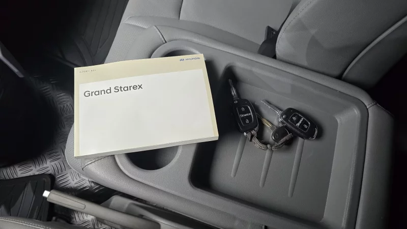 Hyundai Grand Starex