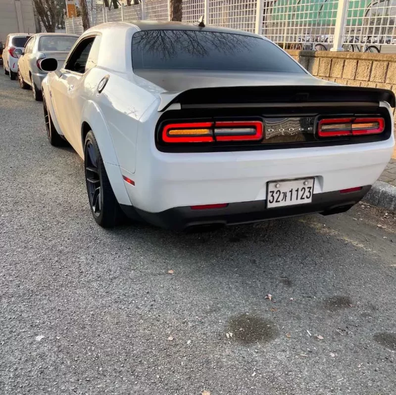 Dodge CHALLENGER