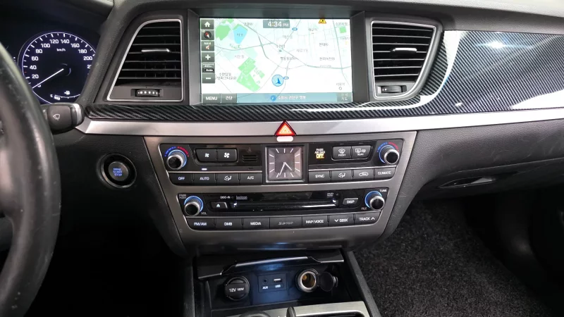 Hyundai Genesis