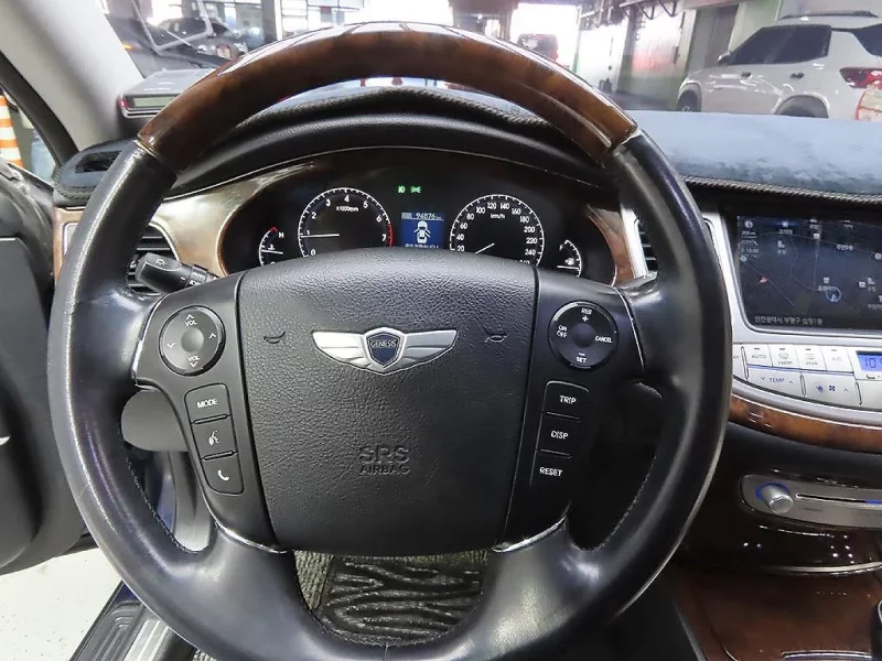 Hyundai Genesis